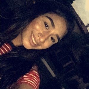 Meet your Posher, Violet